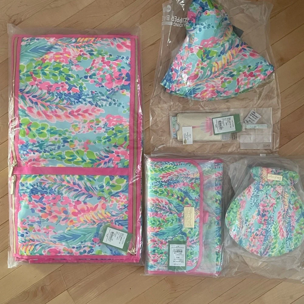 Lilly Pulitzer Travel Set Catch The Wave - Picture 3 of 16